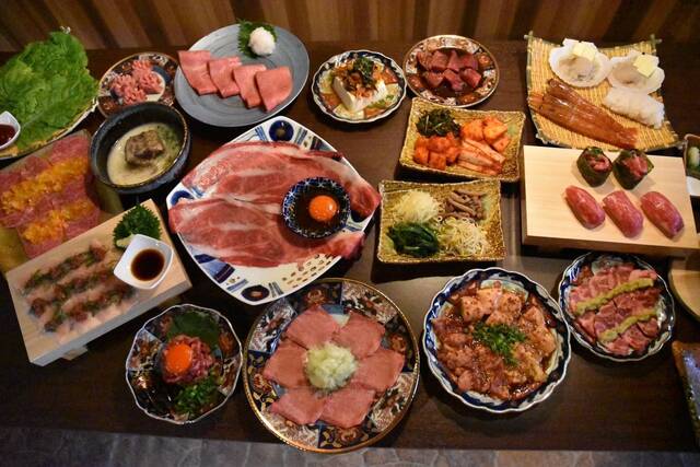 炭火焼肉 光正