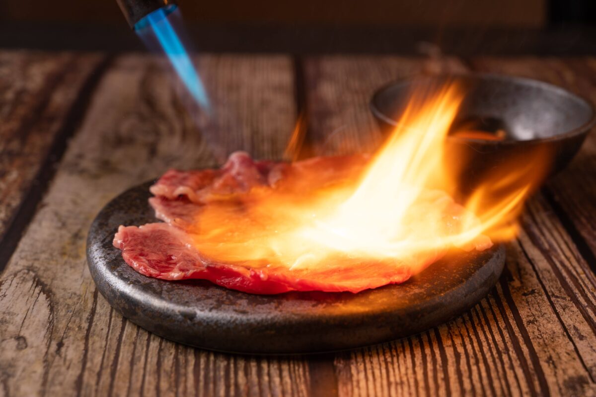 赤身肉ステーキダイナー アカウシ 東三国